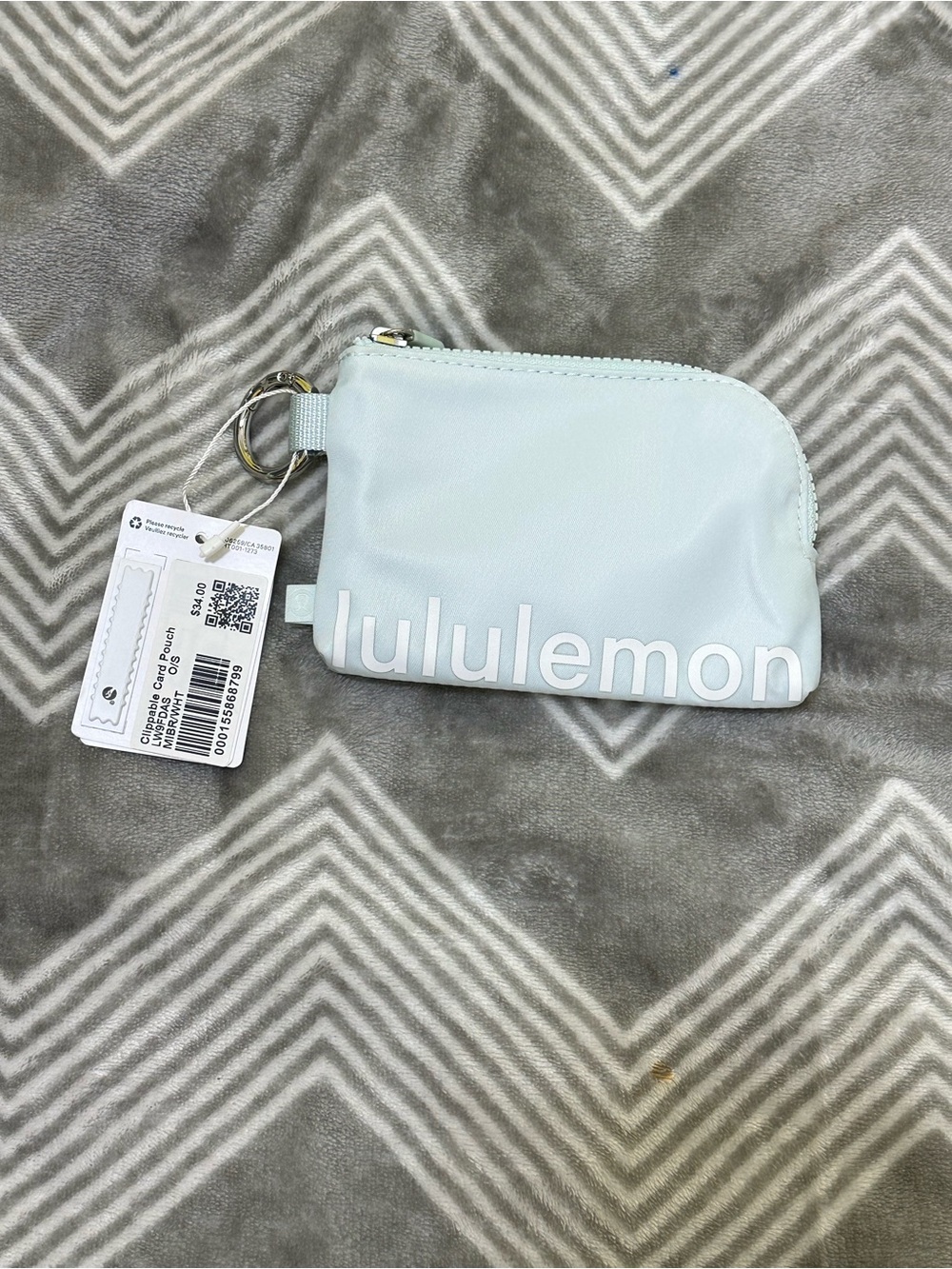 lululemon athletica Mint Green Clippable Card Pouch